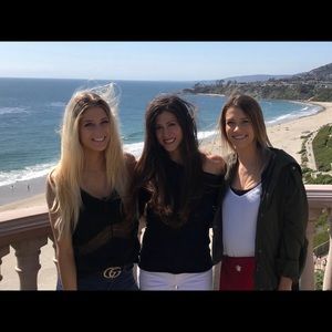 Meet your Posher, Brooke